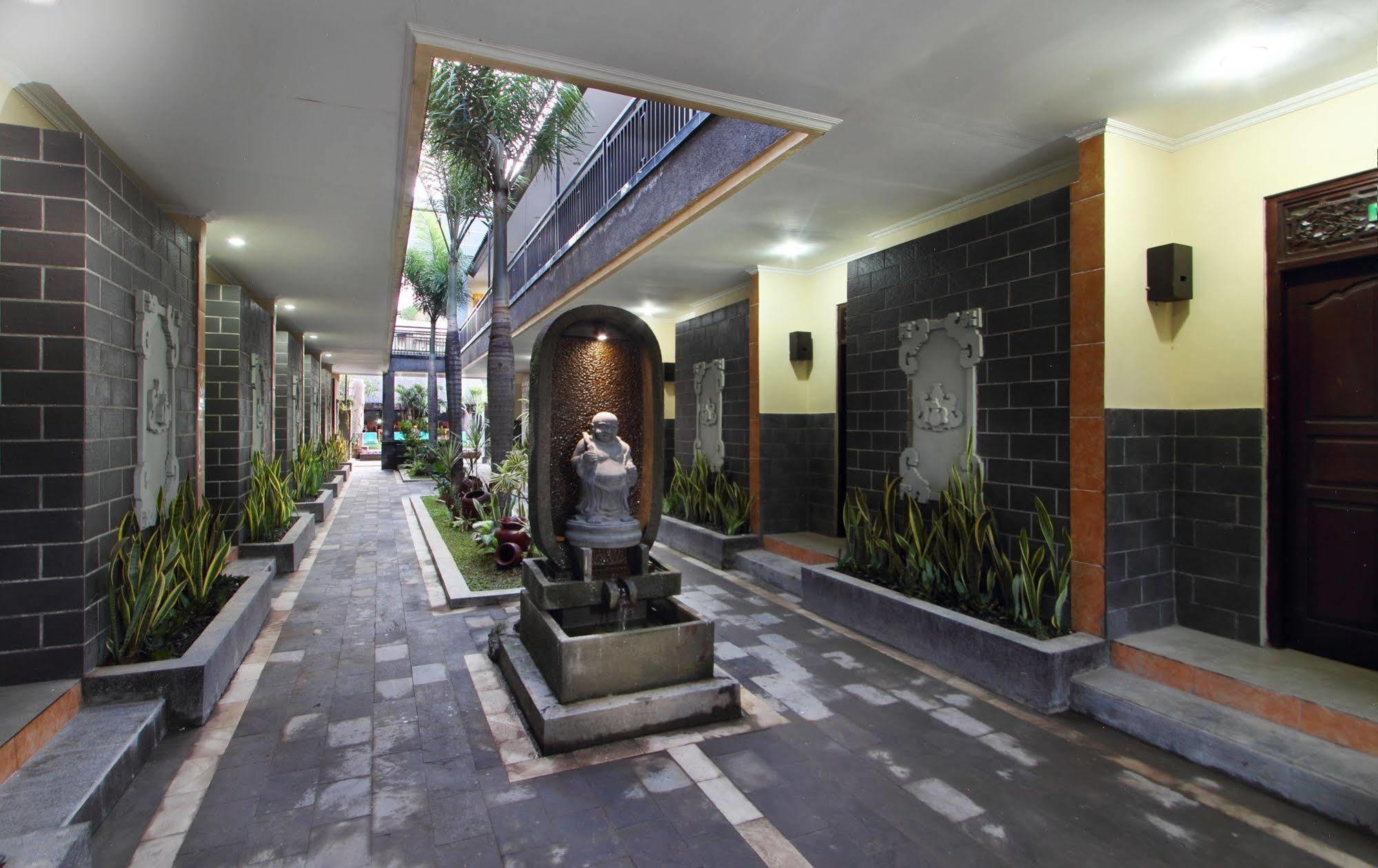 Jimbaran Lestari Hotel & Residence - Spa Buitenkant foto