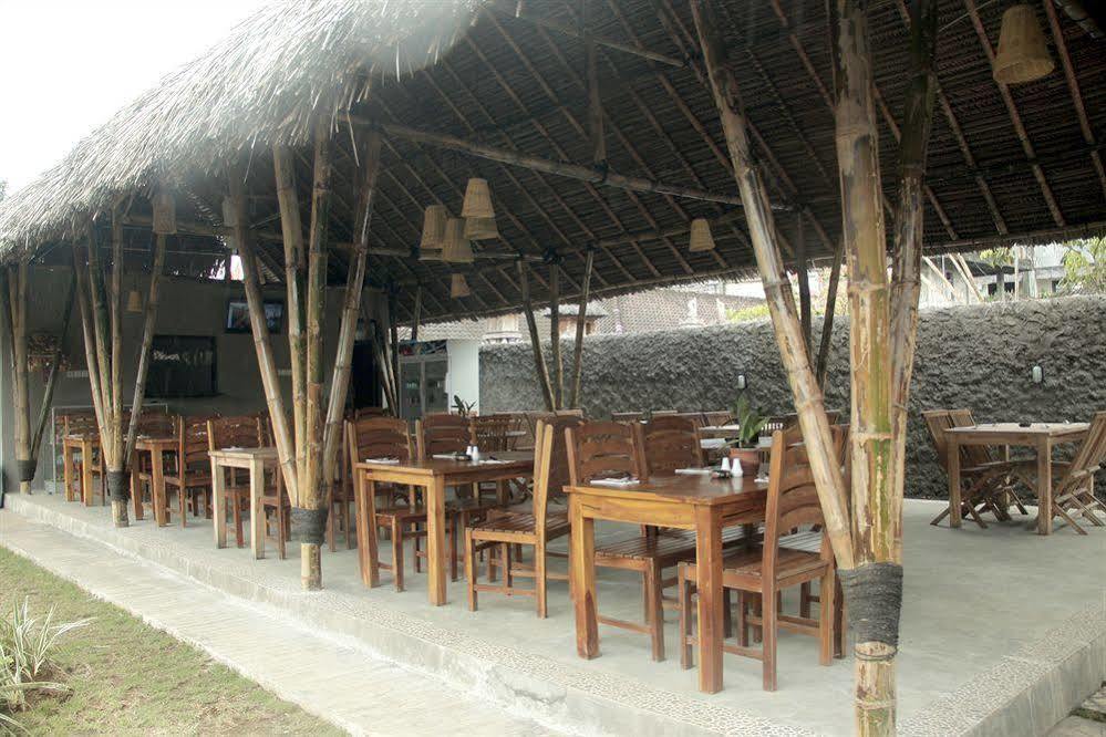 Jimbaran Lestari Hotel & Residence - Spa Buitenkant foto